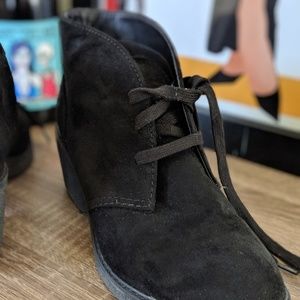 Fun, Comfy Universal Thread Booties